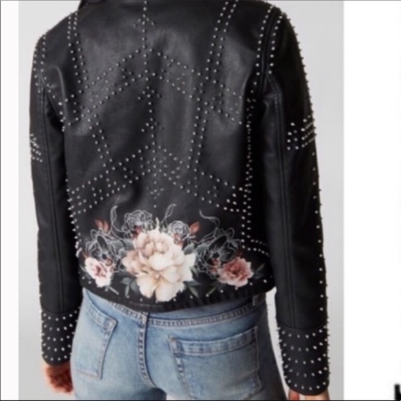 Blank NYC Black Stud Floral Vegan Leather Moto SzS - Picture 3 of 15